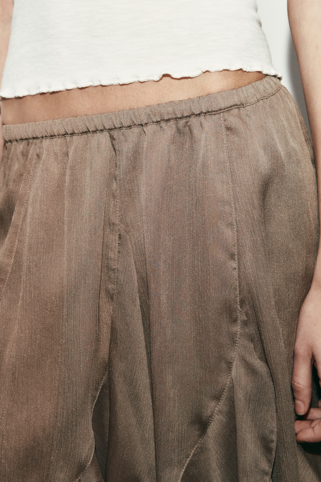 Юбка мини на резинке с воланами - цвет коричневый - 7