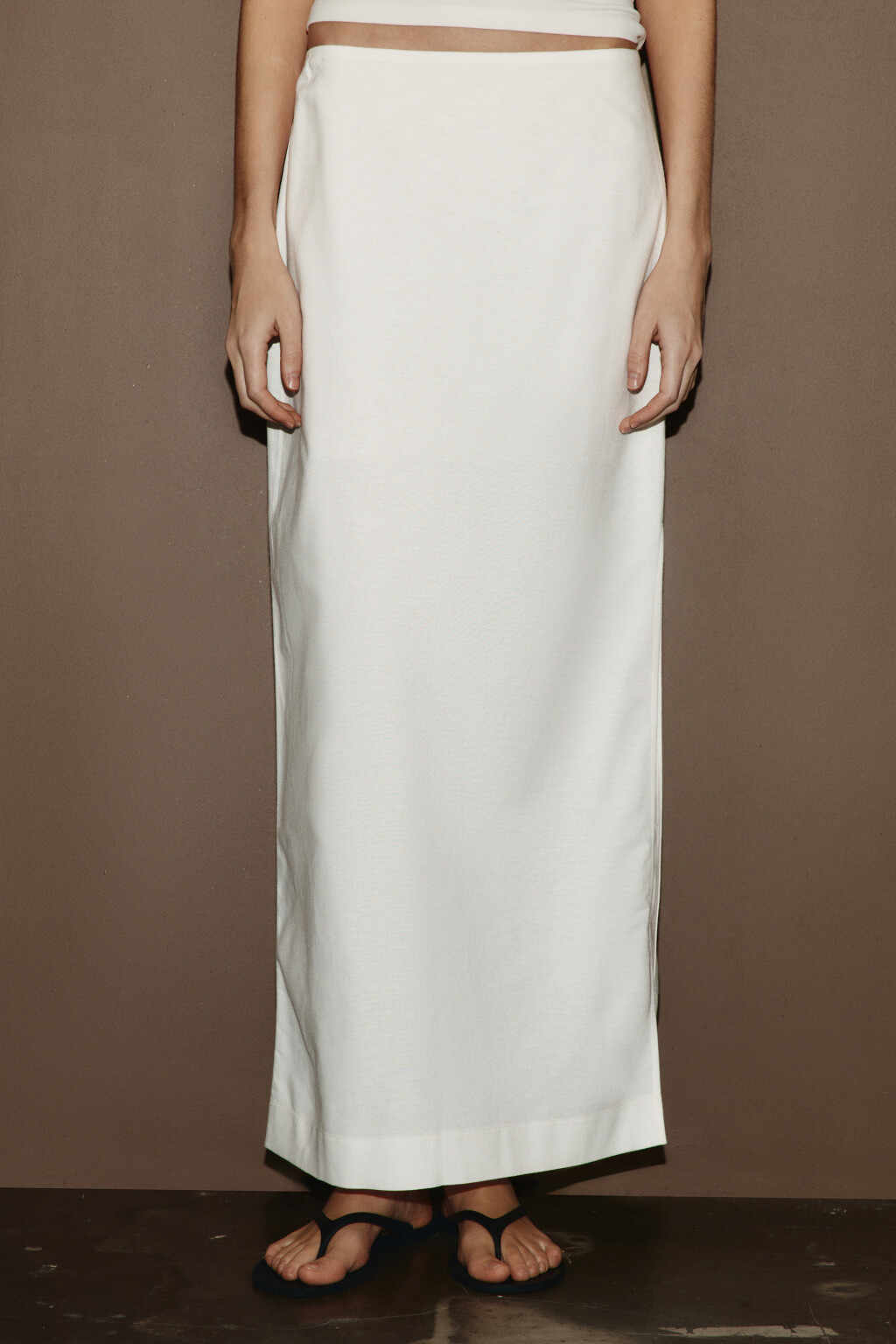 Юбка прямая макси хлопковая с разрезом - цвет белый - 2