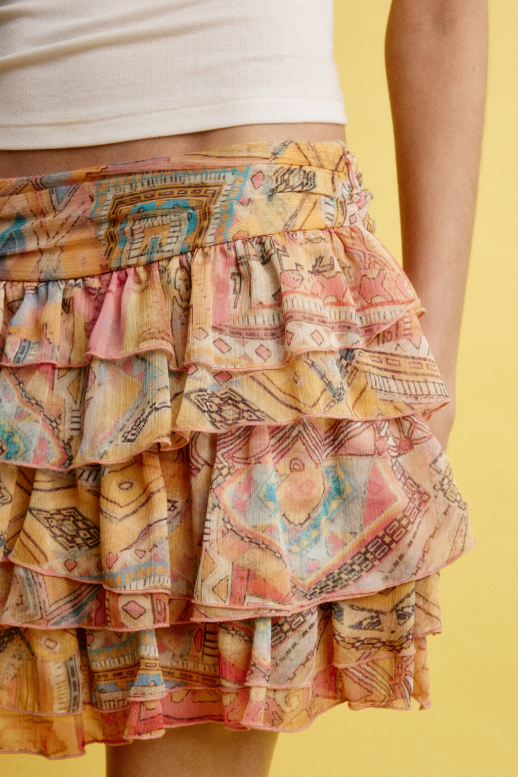 Юбка-шорты мини многоярусная и принтом - цвет мультиколор - 6