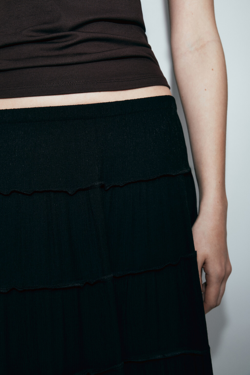 Юбка макси многоярусная пышная - цвет черный - 6