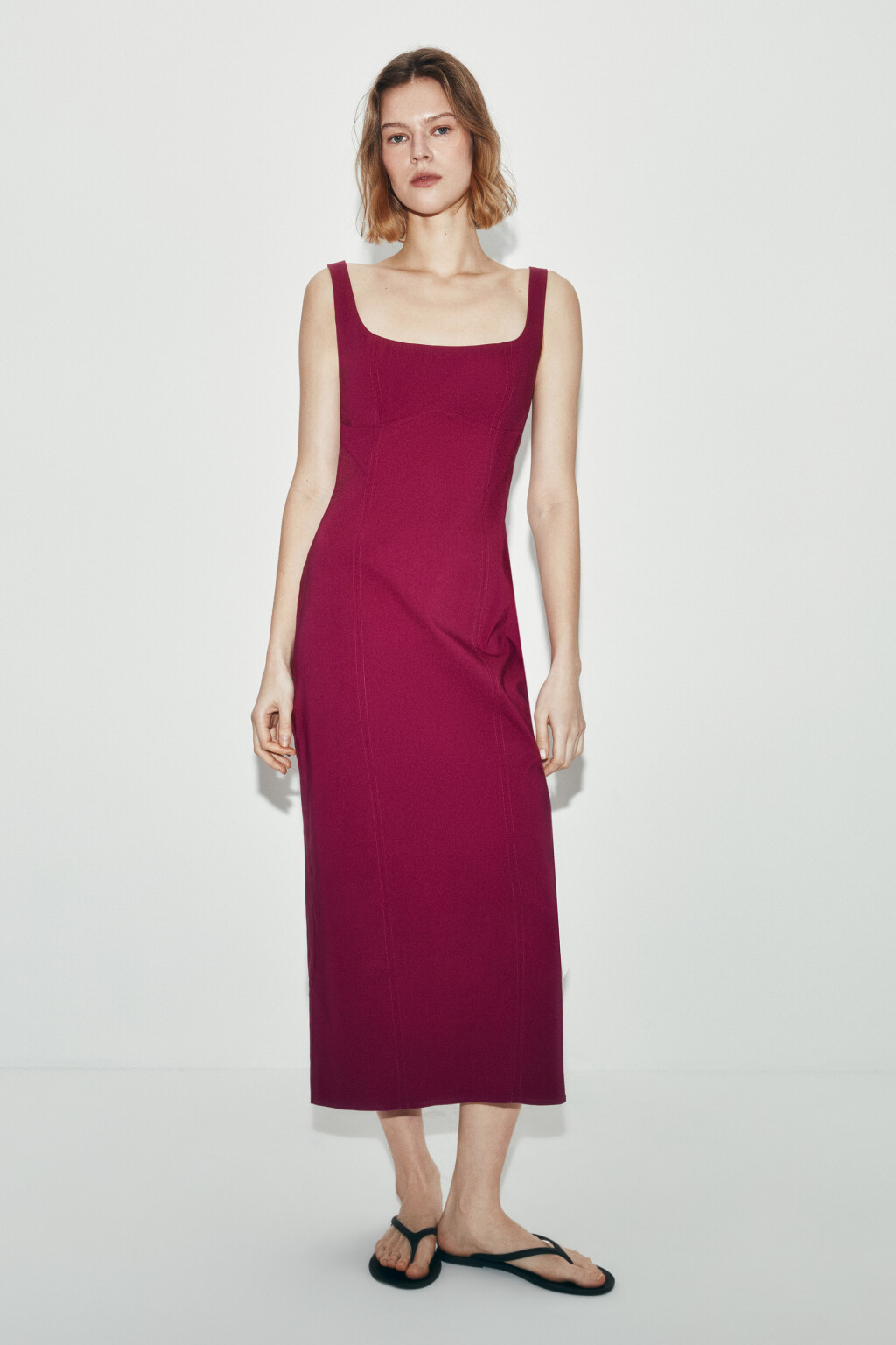 Платье-футляр миди на бретелях - цвет красный - 2