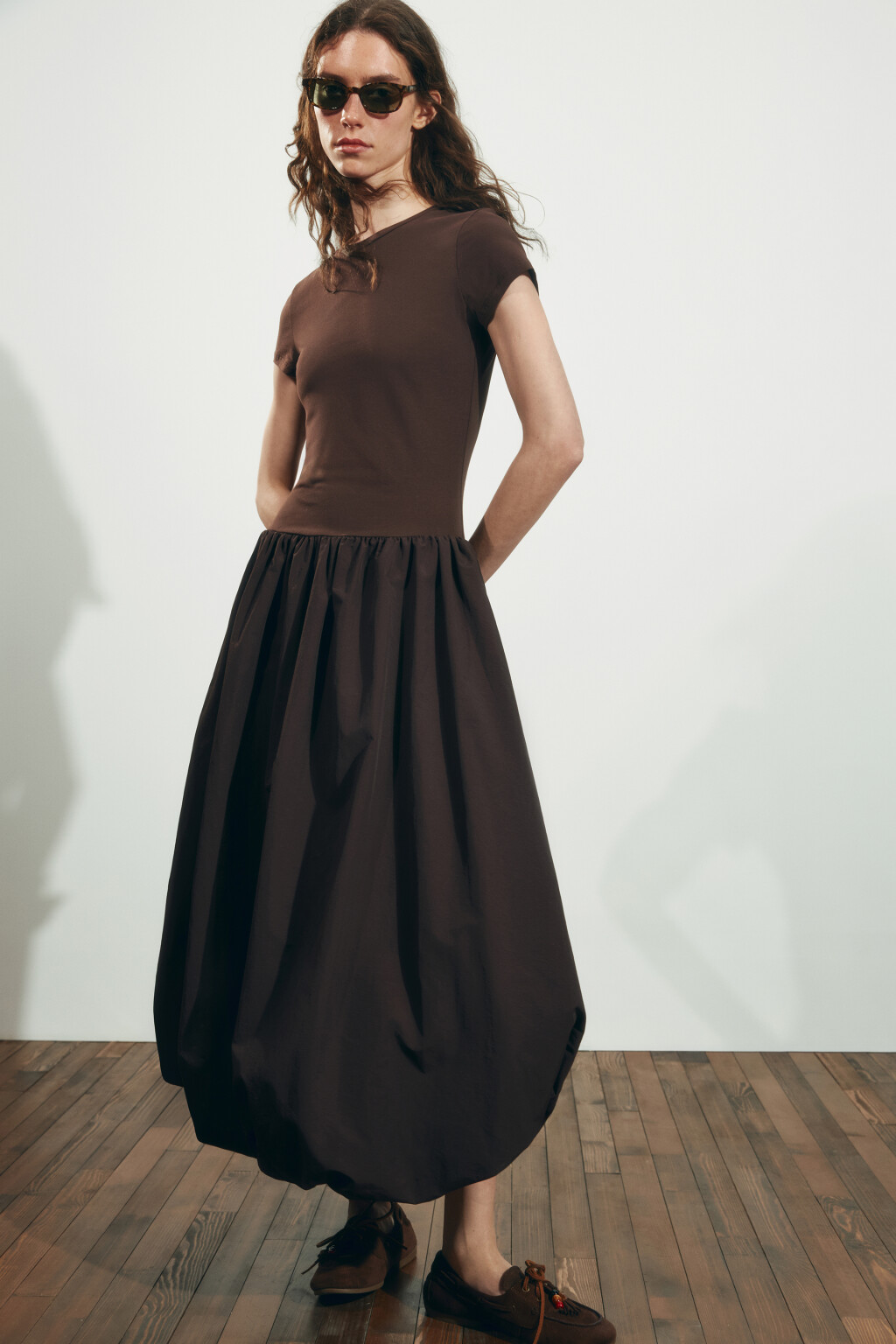 Платье-баллон макси хлопковое с пышной юбкой - цвет коричневый - 2