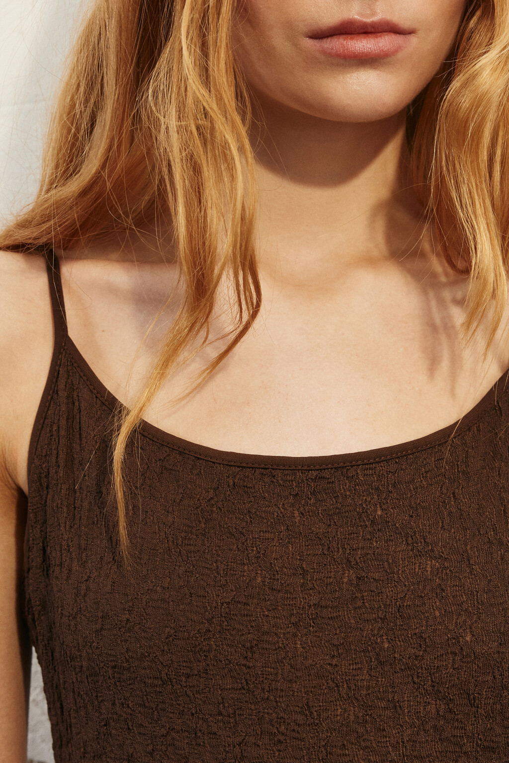 Платье-майка макси ажурное - цвет коричневый - 4