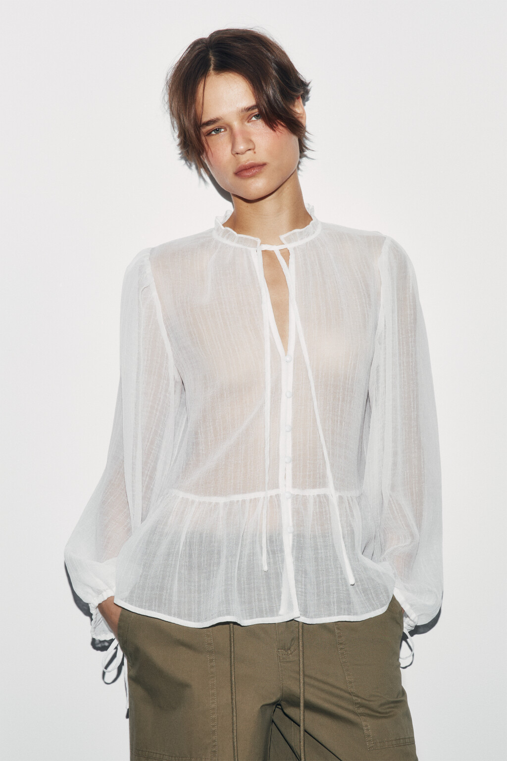 Блузка шифоновая с рукавами на завязках - цвет белый - 2