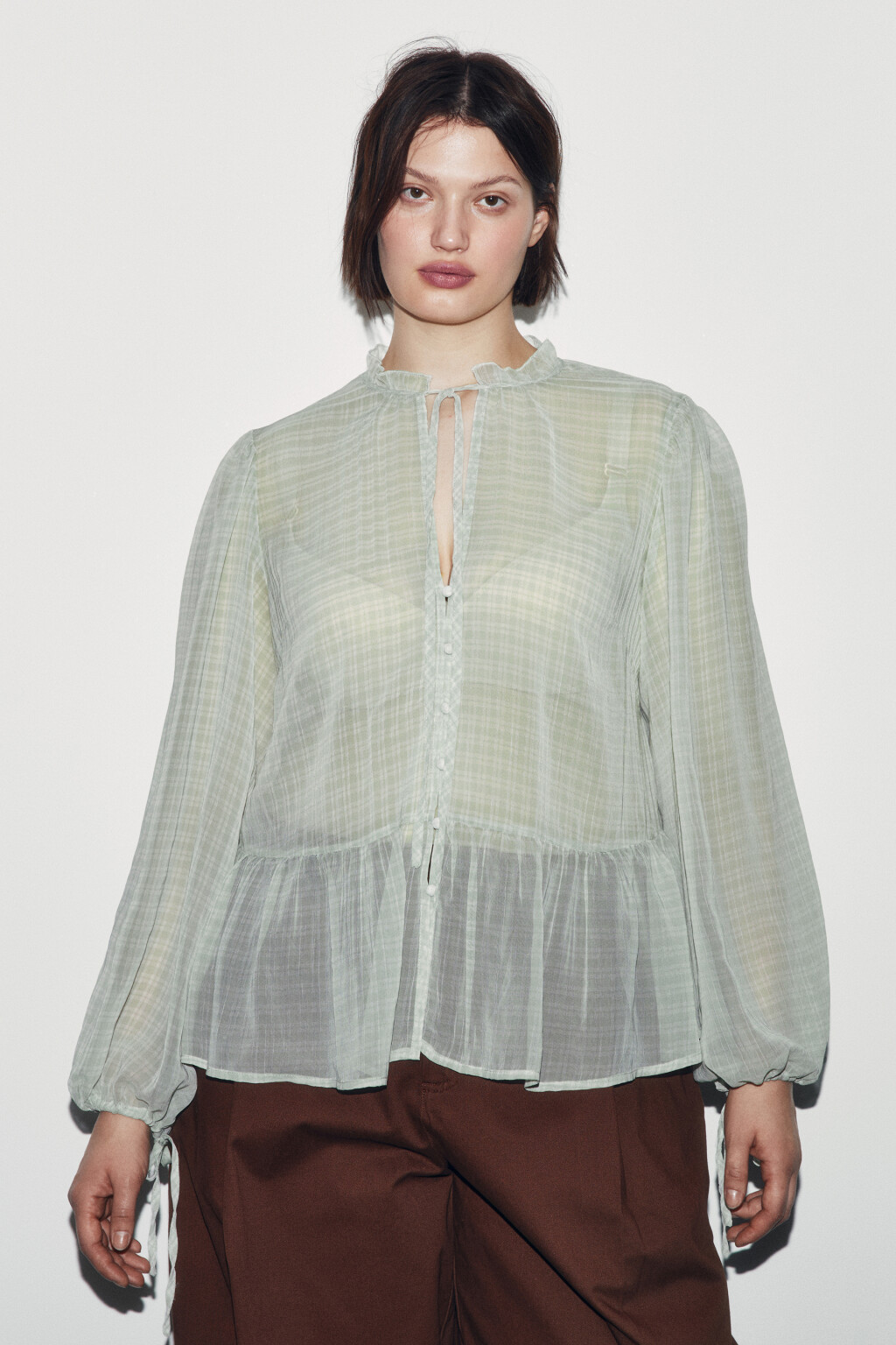 Блузка шифоновая с рукавами на завязках - цвет зеленый - 2