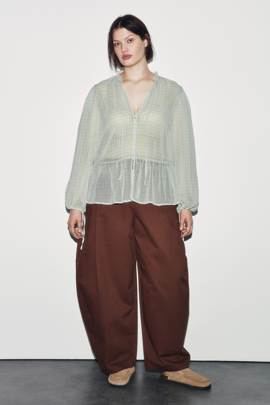 Блузка шифоновая с рукавами на завязках - цвет зеленый - 4