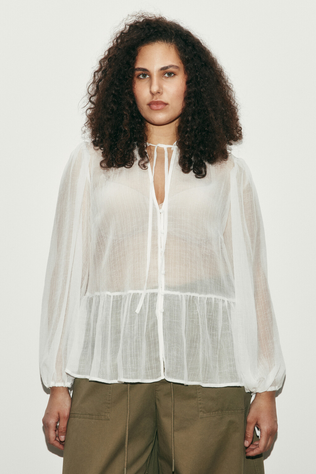 Блузка шифоновая с рукавами на завязках - цвет белый - 2