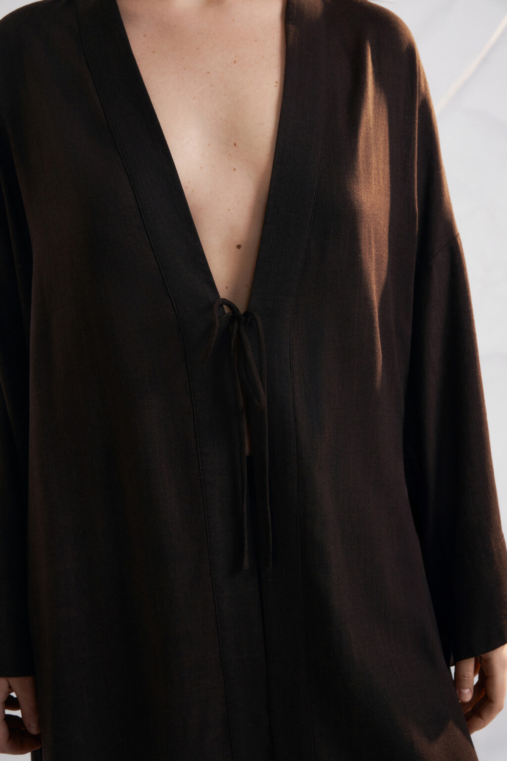 Кимоно на завязках вискозное со льном - цвет коричневый - 4