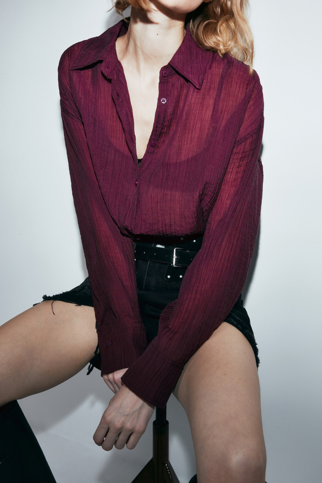 Рубашка оверсайз из фактурного лиоцелла - цвет красный - 1