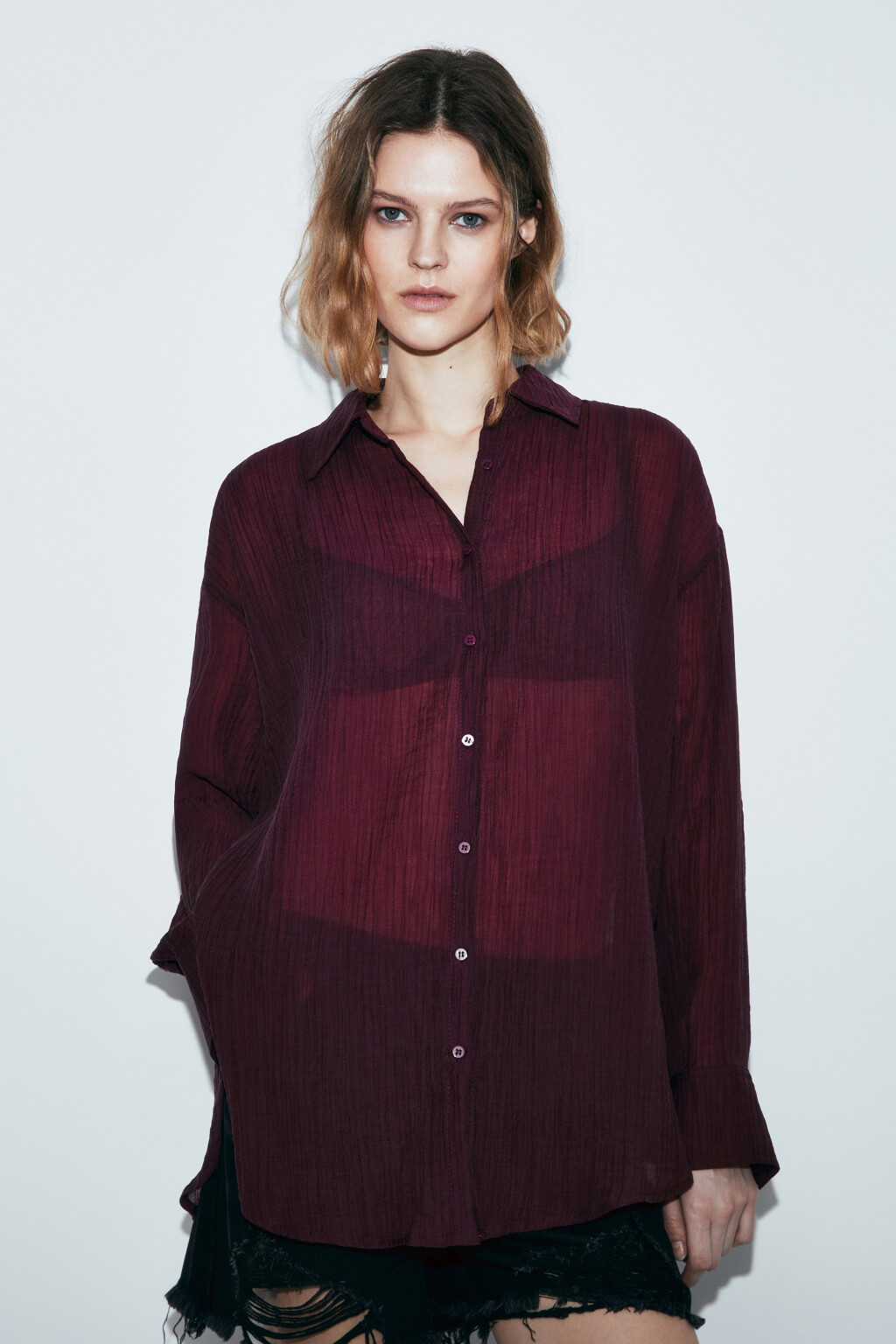 Рубашка оверсайз из фактурного лиоцелла - цвет красный - 2