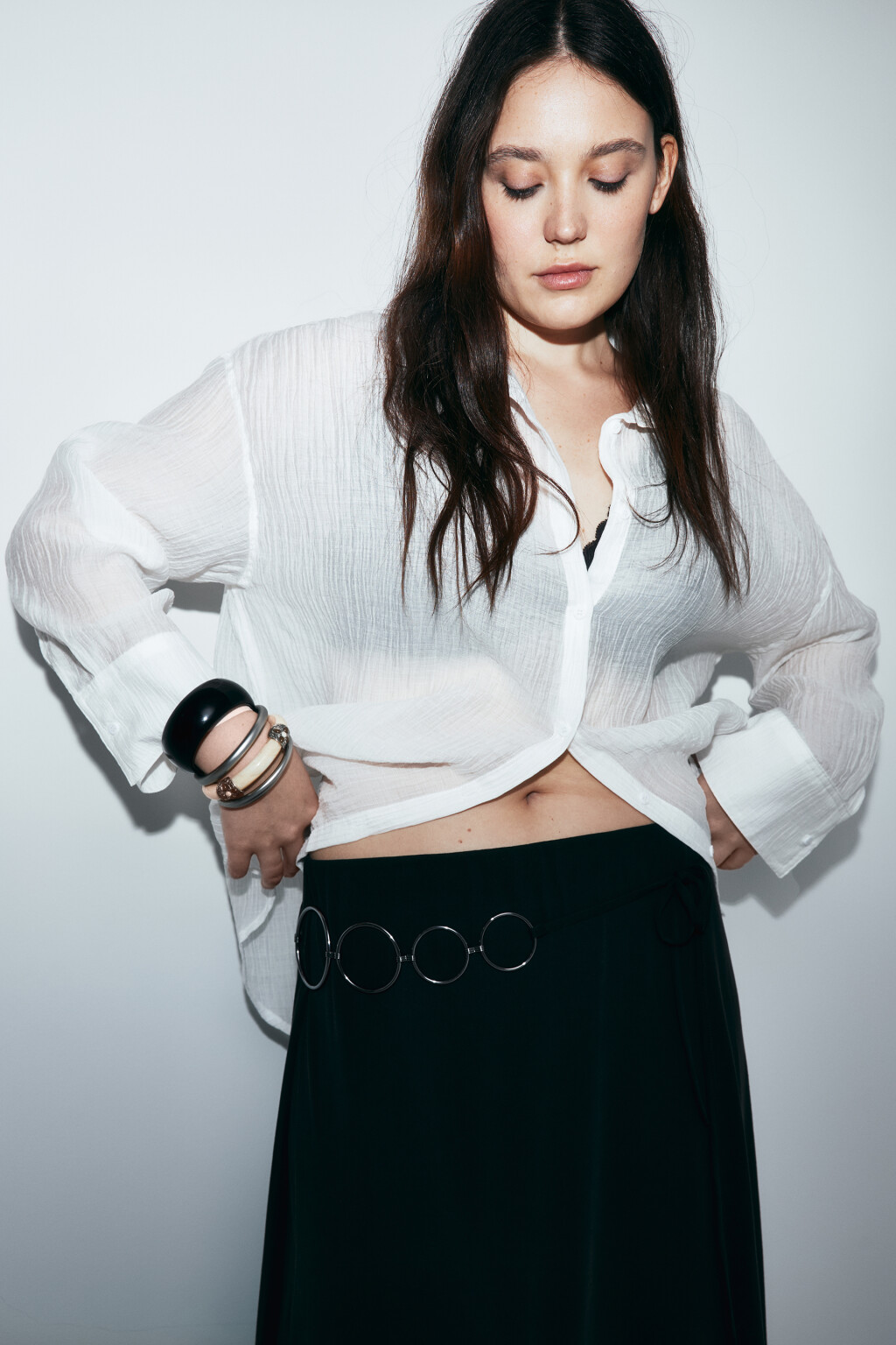 Рубашка оверсайз из фактурного лиоцелла - цвет белый - 1