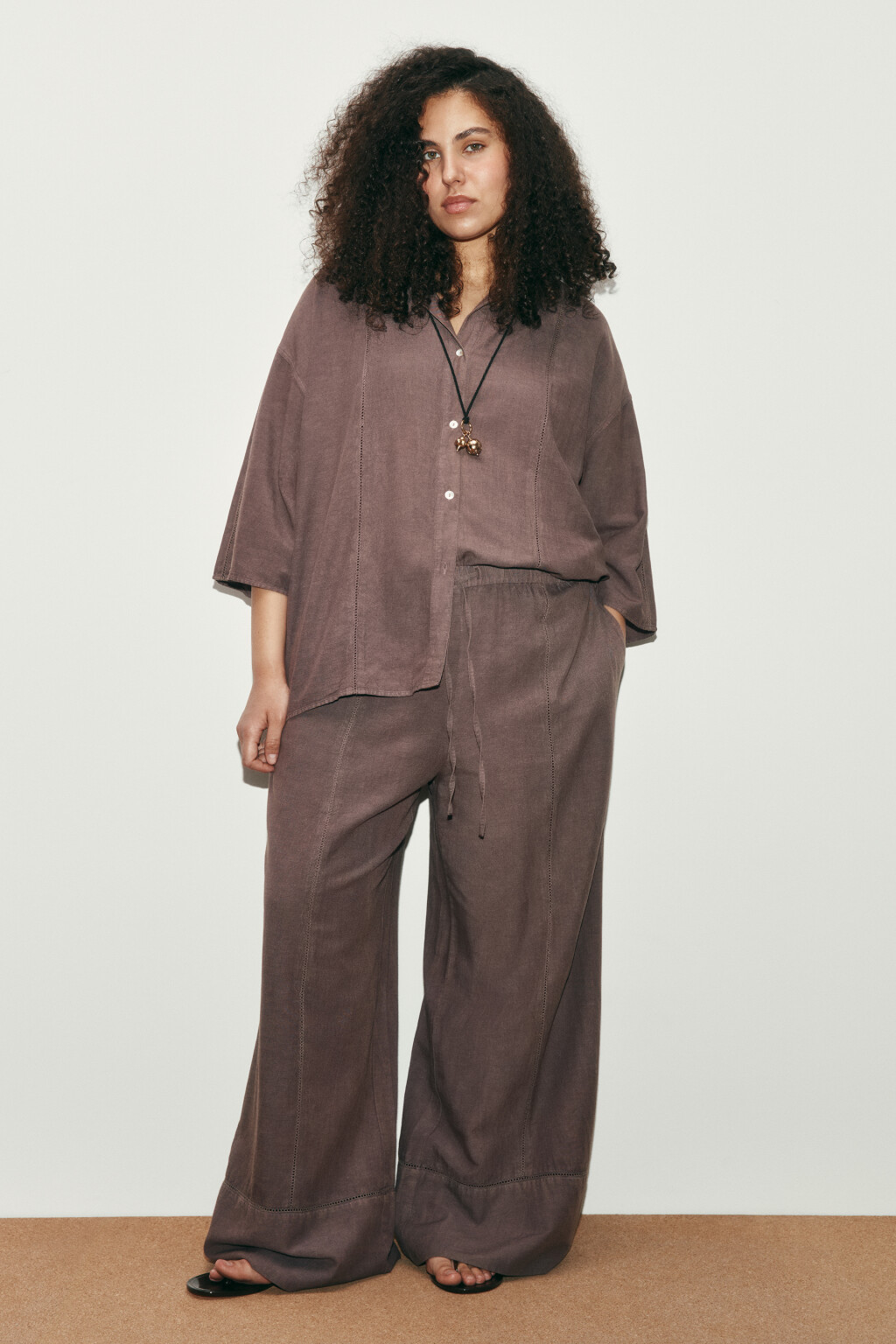 Рубашка оверсайз с коротким рукавом - цвет коричневый - 4