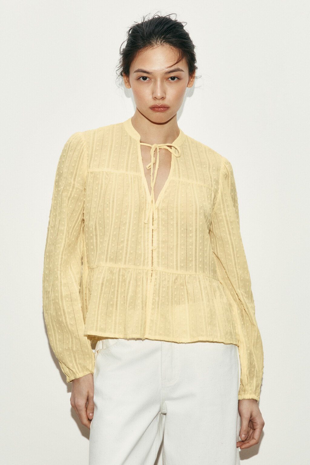 Блузка хлопковая с баской и завязками - цвет желтый - 2