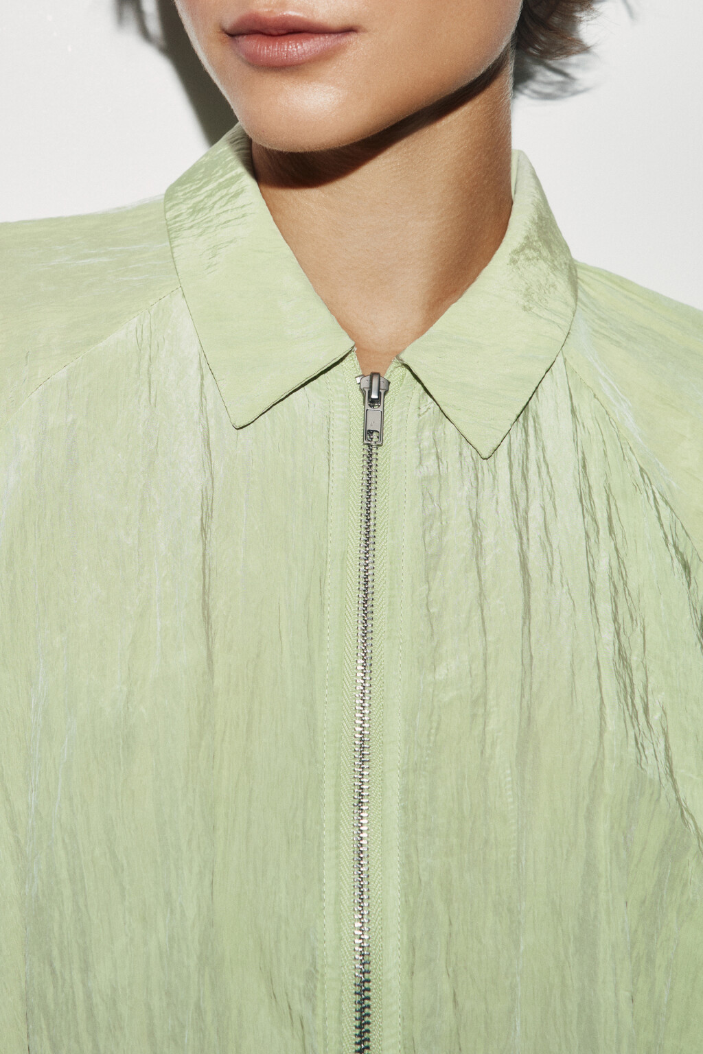 Блузка на молнии с отложным воротником - цвет зеленый - 5