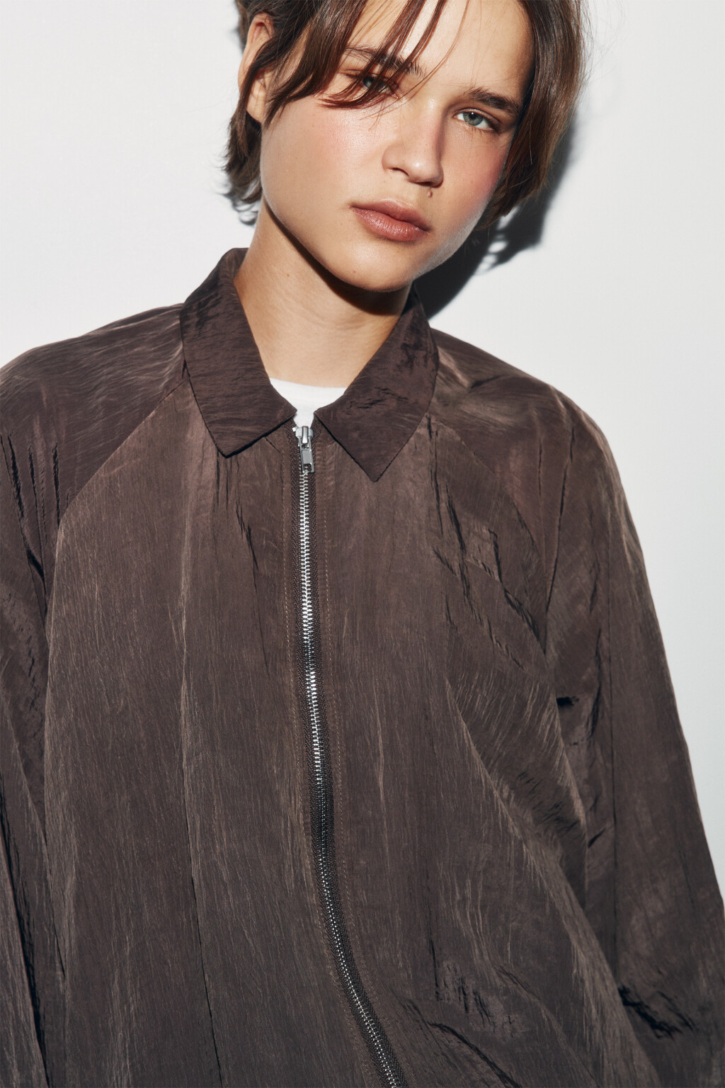Блузка на молнии с отложным воротником - цвет коричневый - 6