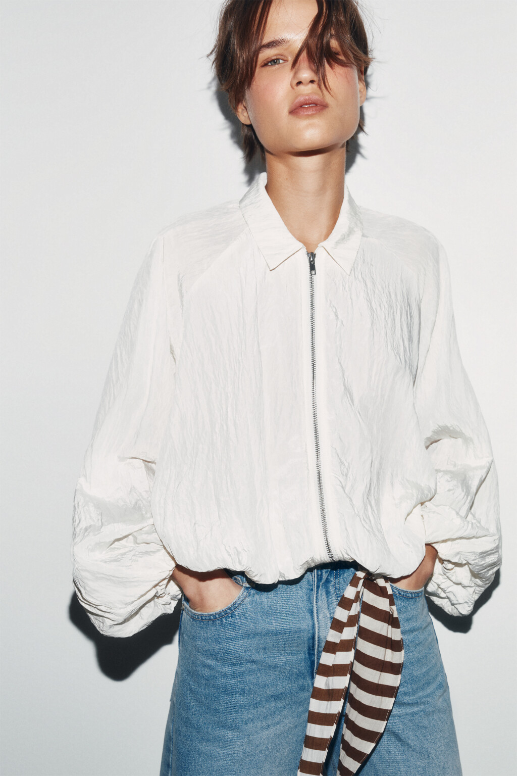 Блузка на молнии с отложным воротником - цвет молочный - 1