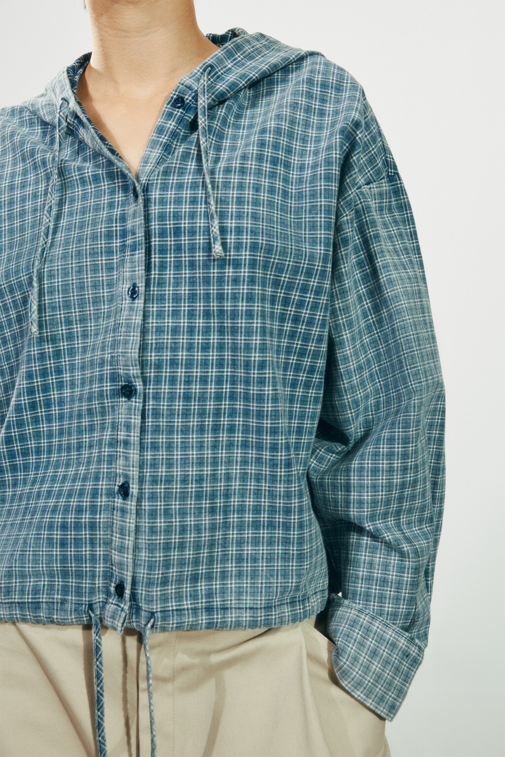 Рубашка-бомбер в клетку с капюшоном - цвет синий - 6