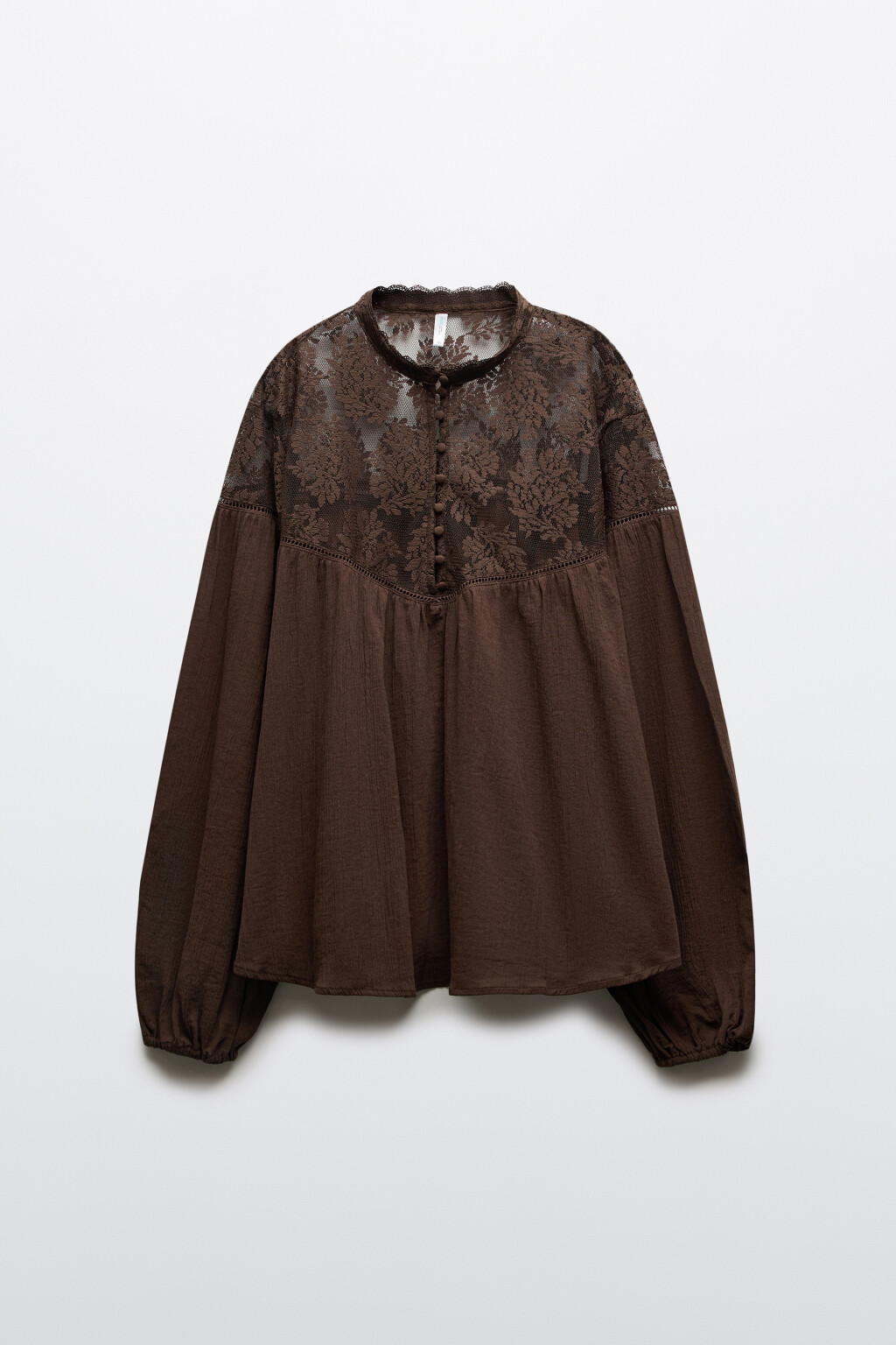 Блузка хлопковая с кружевной вставкой - цвет коричневый - 1