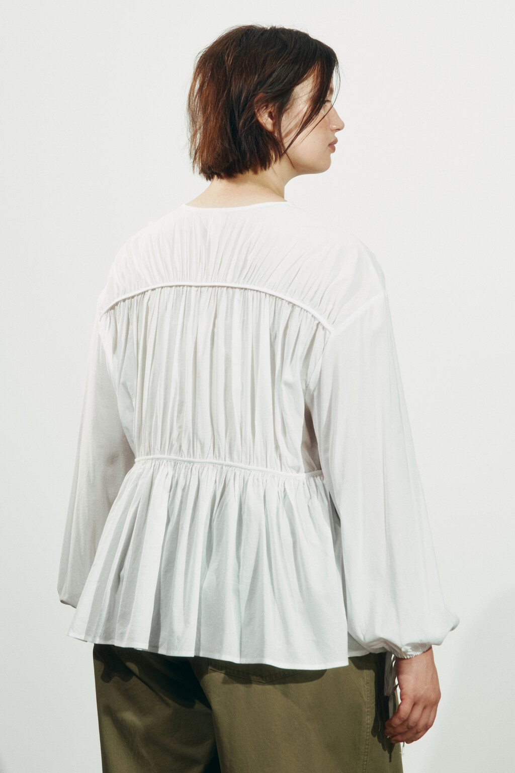 Блузка приталенная на шнуровке - цвет белый - 3