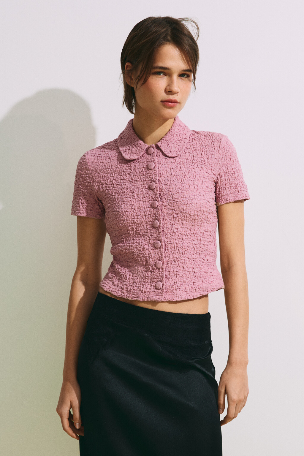 Блузка с округлым воротником ажурная - цвет розовый - 3