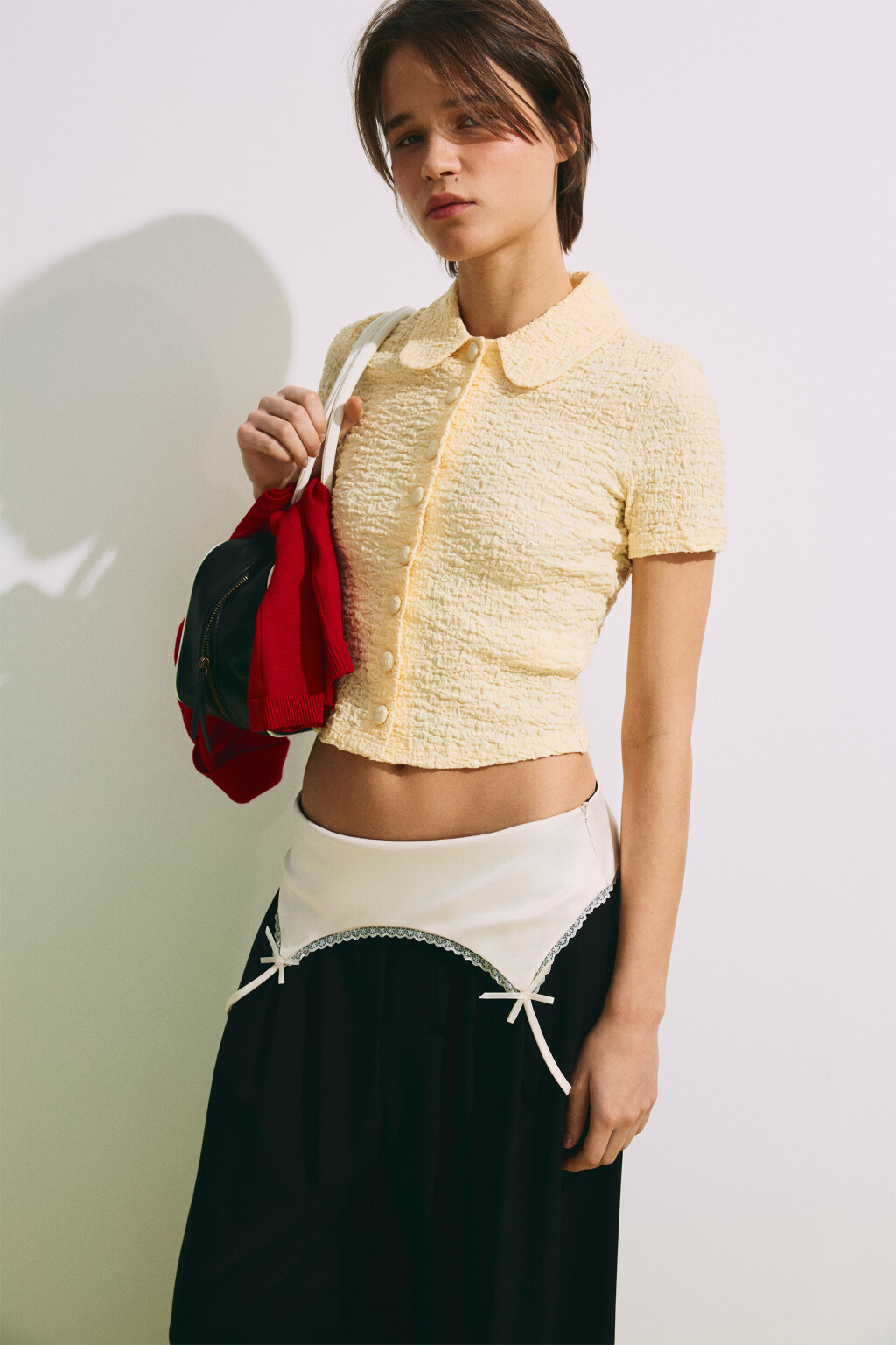 Блузка с округлым воротником ажурная - цвет желтый - 1