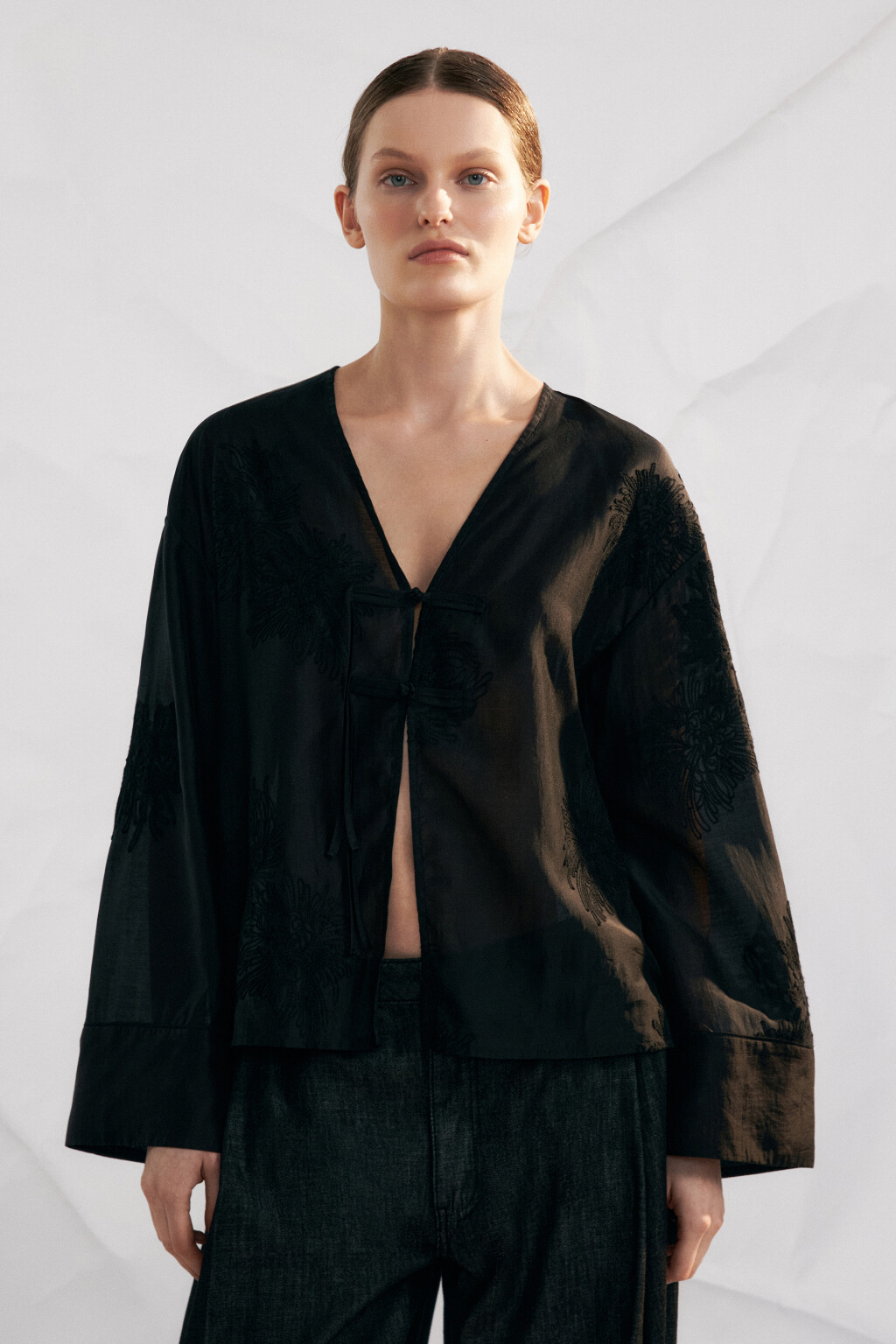 блузка женская - цвет черный - 2