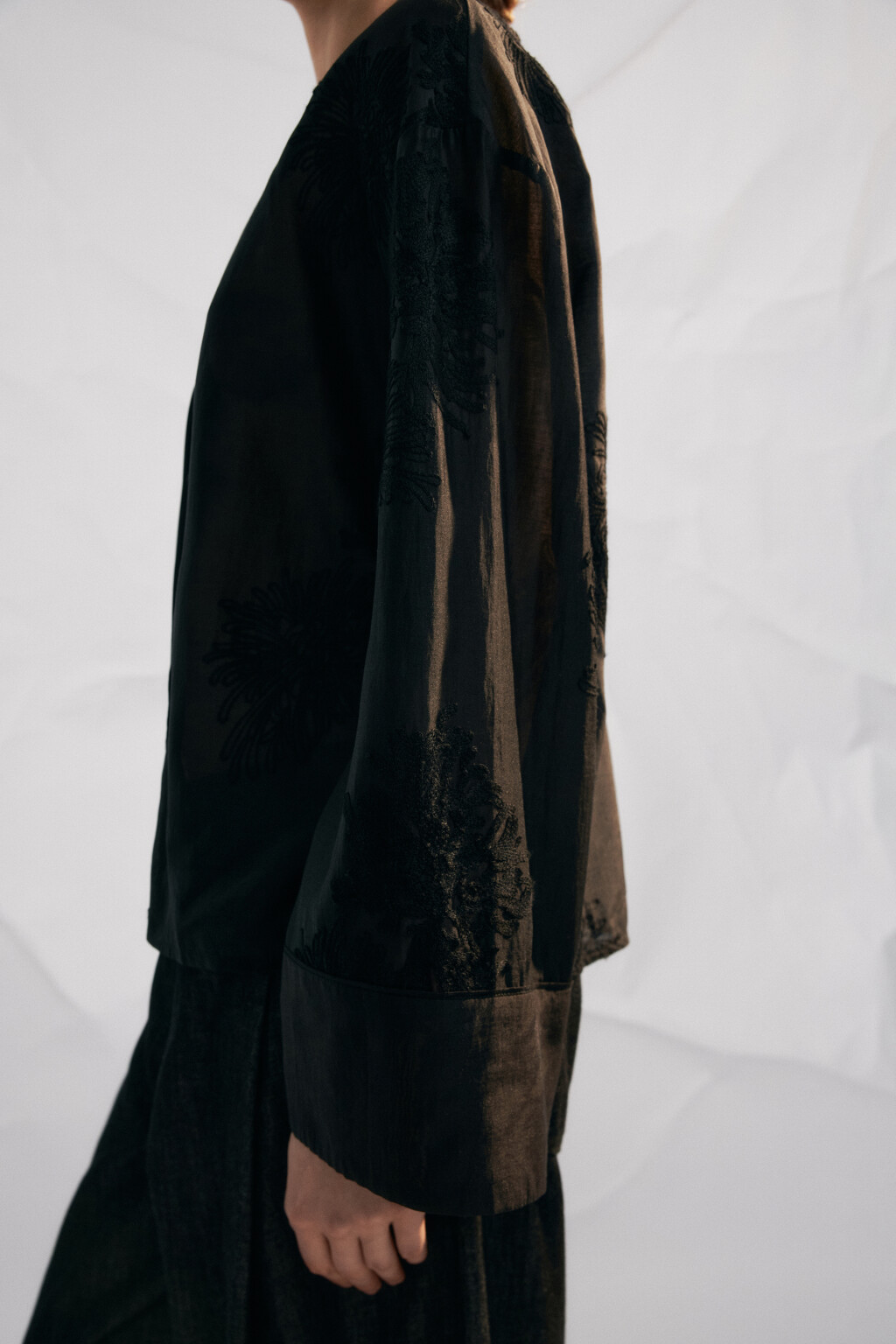 блузка женская - цвет черный - 6