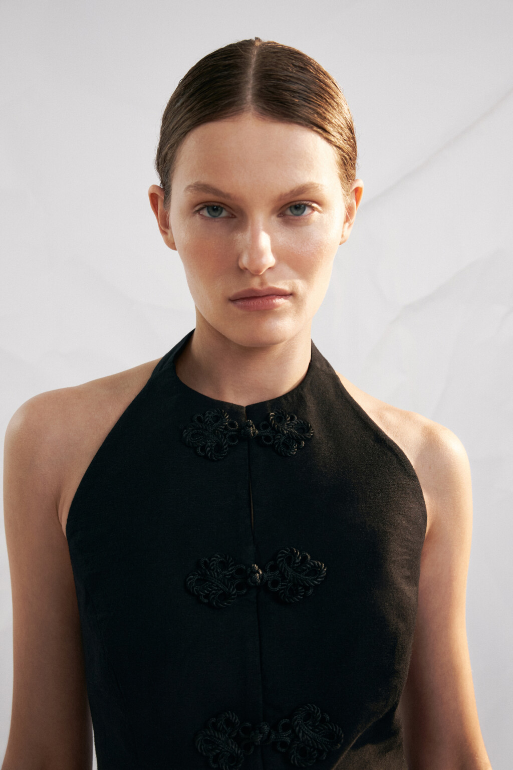 Топ-халтер хлопковый со льном в азиатском стиле - цвет черный - 6