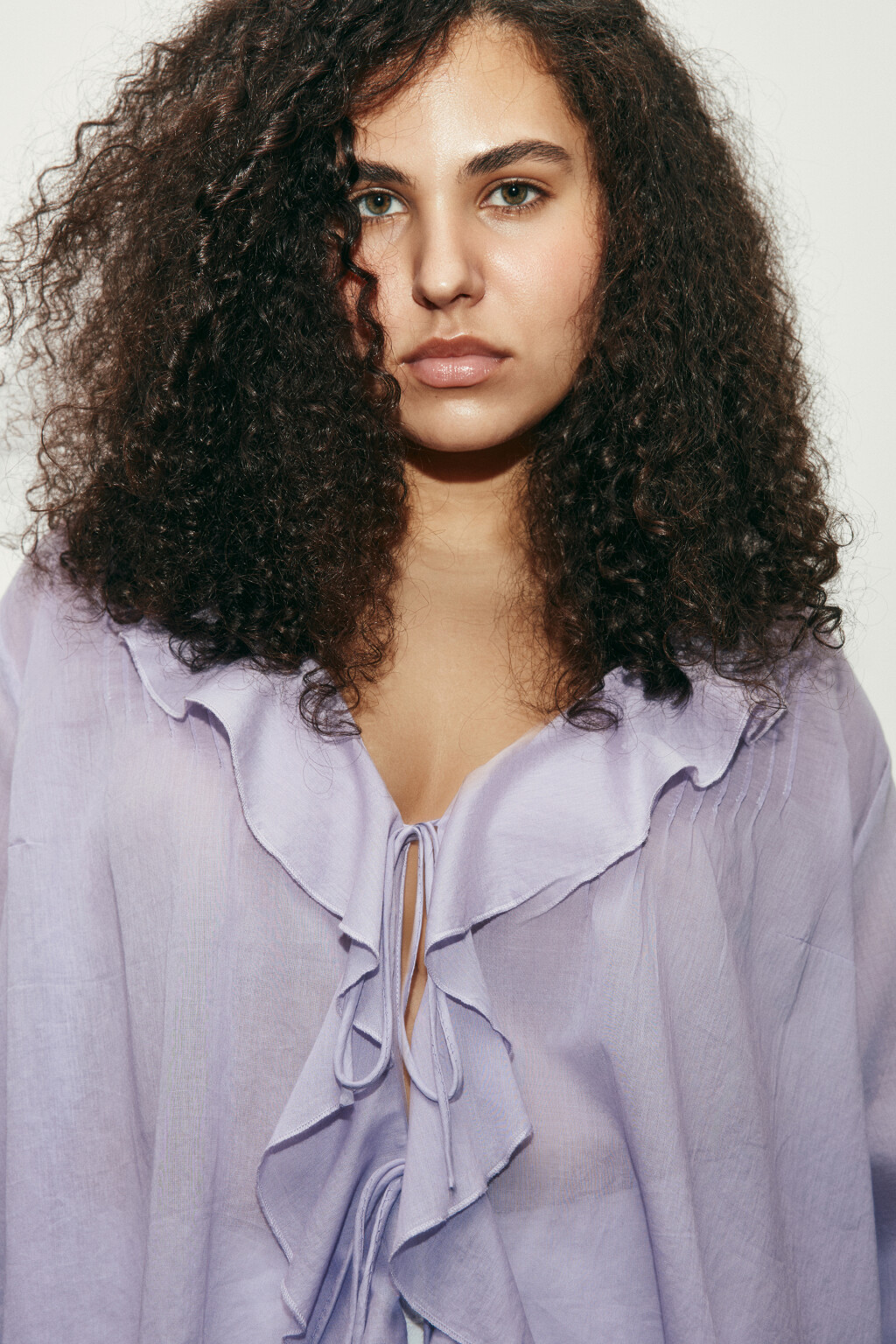 Блузка хлопковая на завязках с воланами - цвет сиреневый - 5