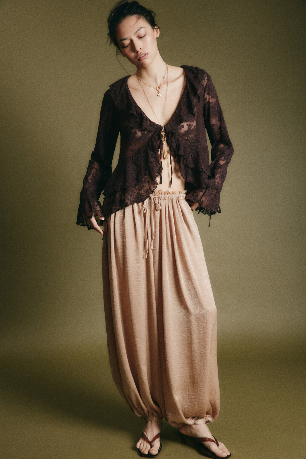 Блузка шифоновая с воланами на завязках - цвет коричневый - 2