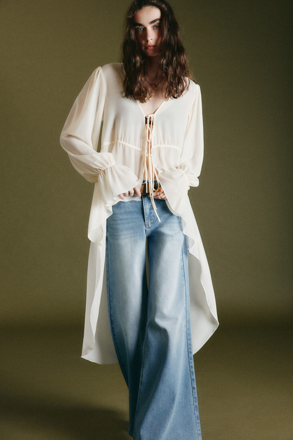 Блузка шифоновая на завязках со шлейфом - цвет молочный - 1