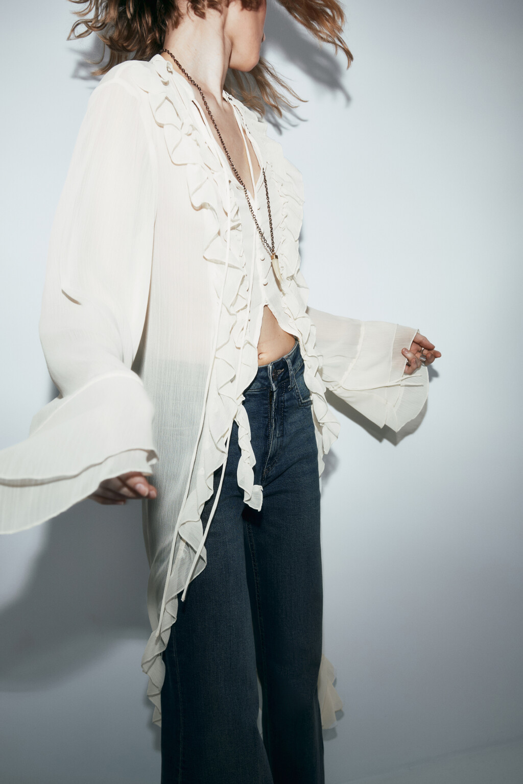 Блузка шифоновая на завязках со шлейфом - цвет молочный - 1