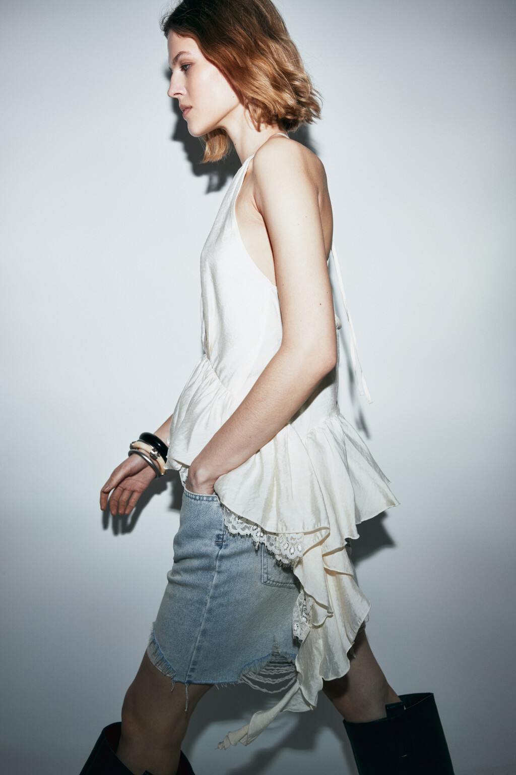 Блузка-топ вискозная с открытой спиной и баской - цвет молочный - 1