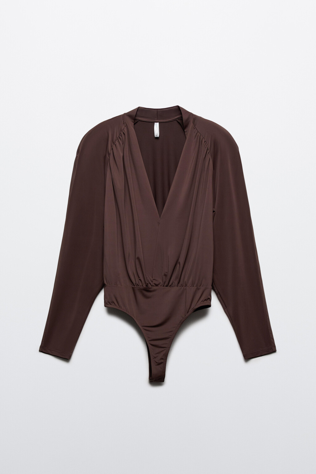 Блузка-боди с глубоким вырезом и драпировками - цвет коричневый - 1