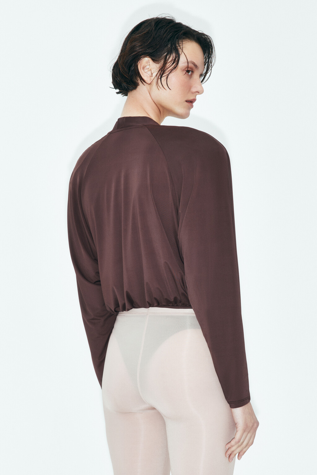 Блузка-боди с глубоким вырезом и драпировками - цвет коричневый - 3