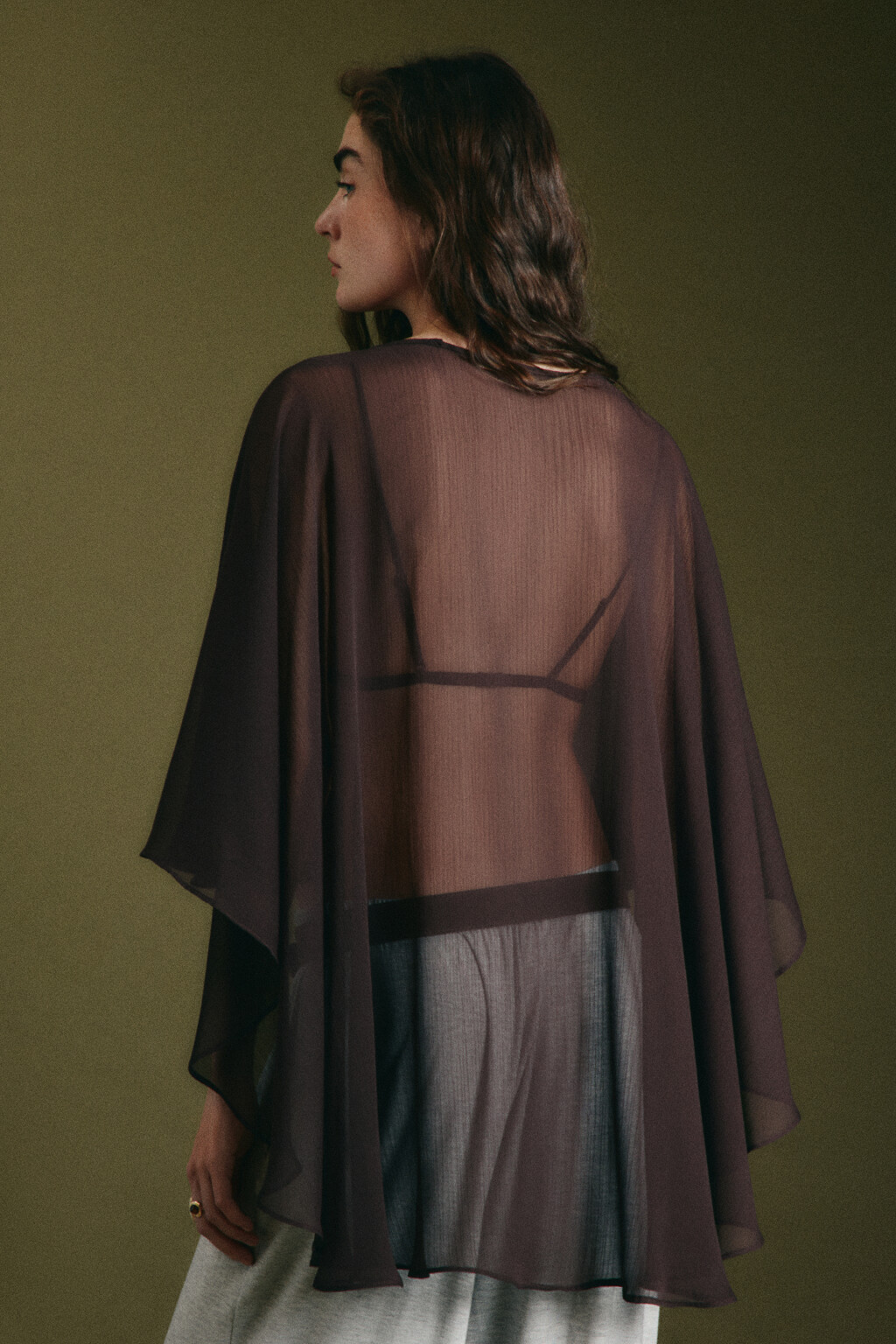 Кейп шифоновый полупрозрачный - цвет коричневый - 3