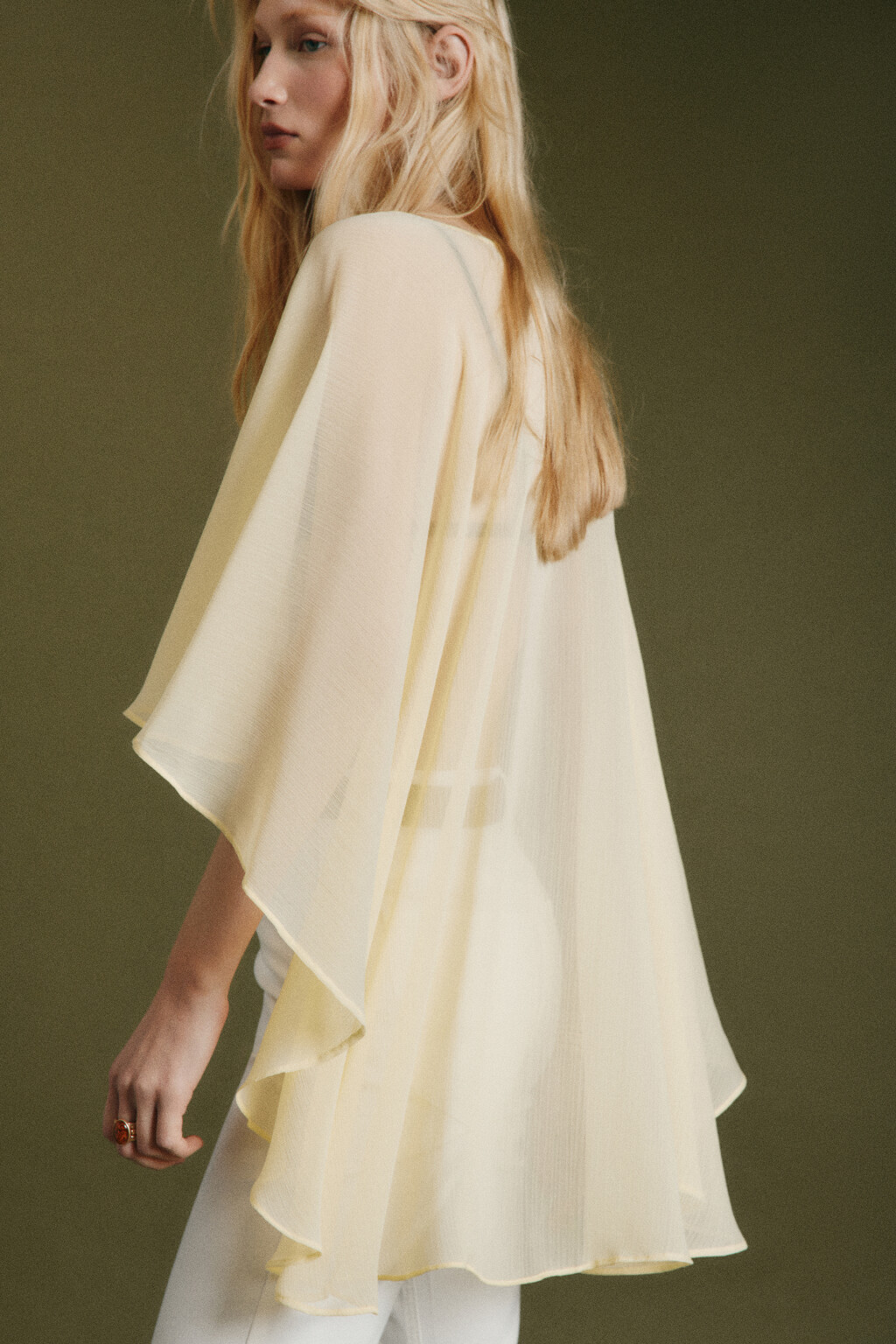 Кейп шифоновый полупрозрачный - цвет желтый - 2