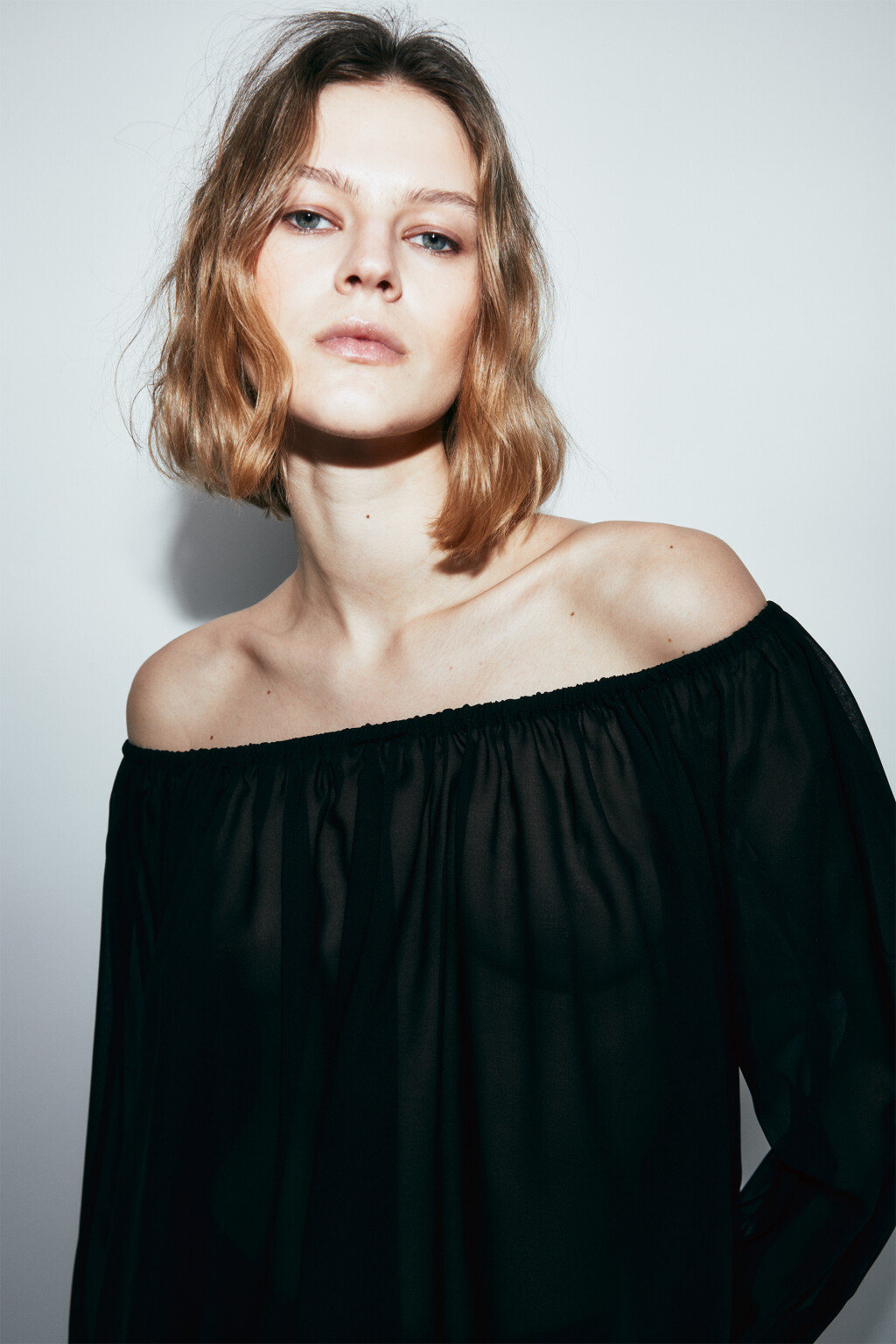 Блузка шифоновая с воланами - цвет черный - 6