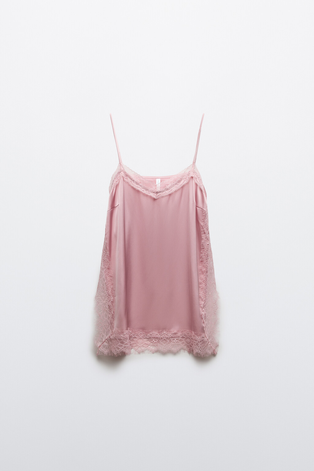 Майка-топ атласная на бретелях с кружевом - цвет розовый - 7