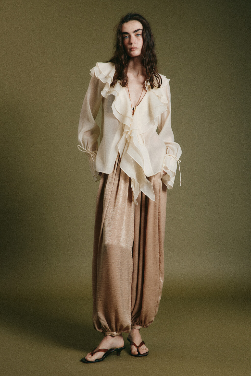 Блузка шифоновая с воланами на завязках - цвет молочный - 4