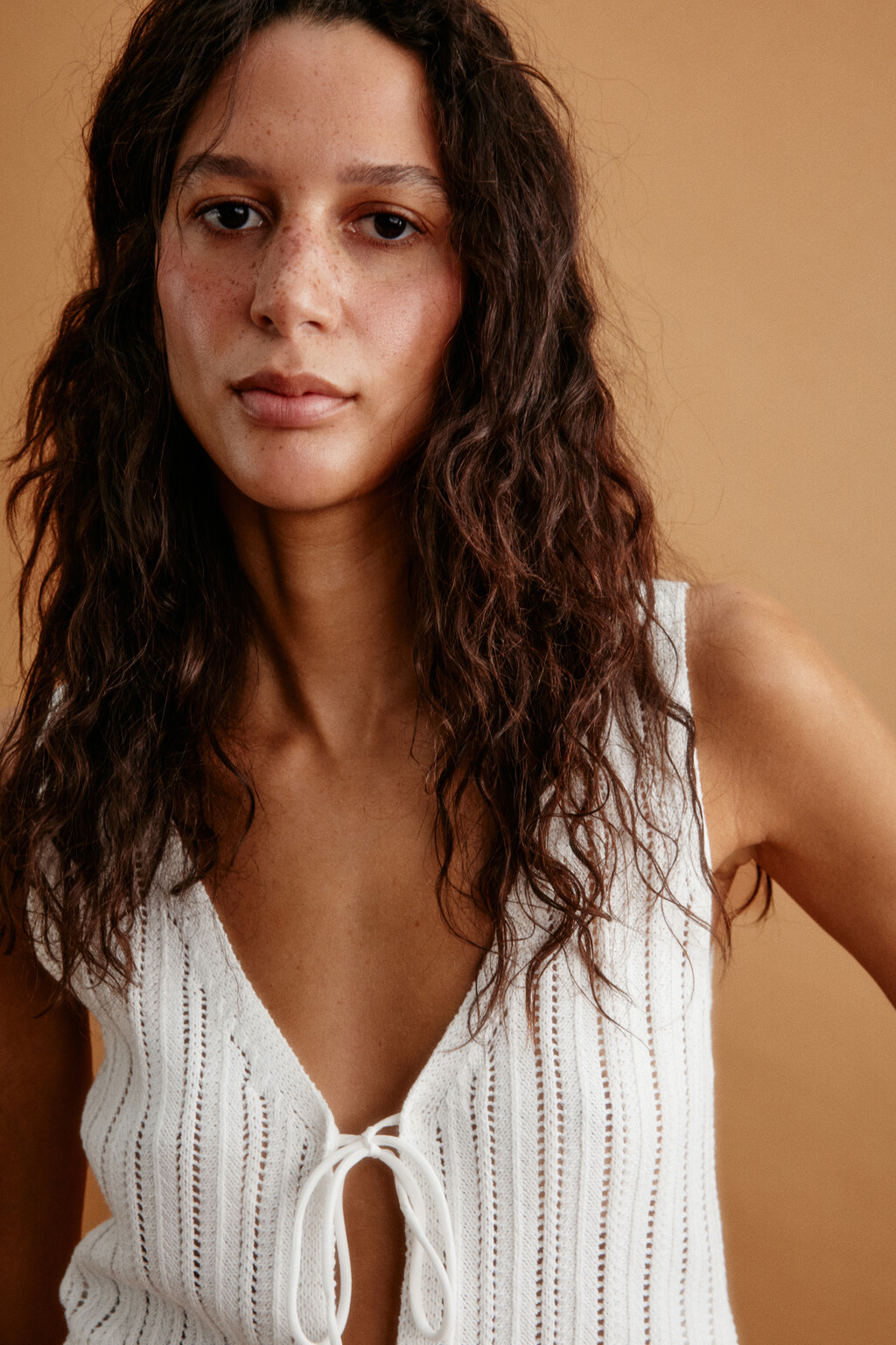 жилет женский - цвет молочный - 6