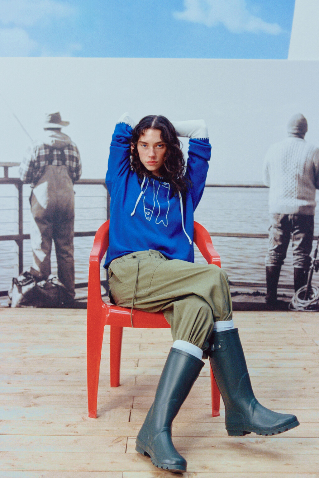 Джемпер вязаный с вышивкой-рыбками - цвет синий - 2