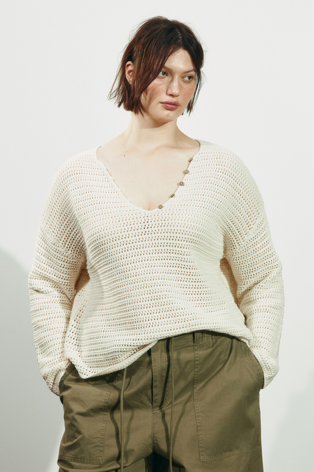 Джемпер кроше оверсайз на пуговицах - цвет ванильный - 3