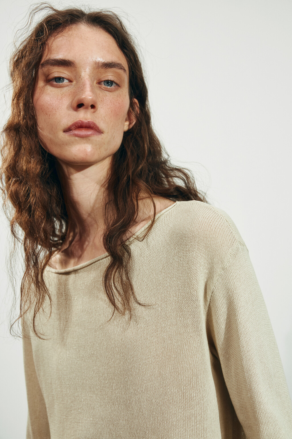 Джемпер вязаный со льном и лиоцеллом - цвет бежевый - 6