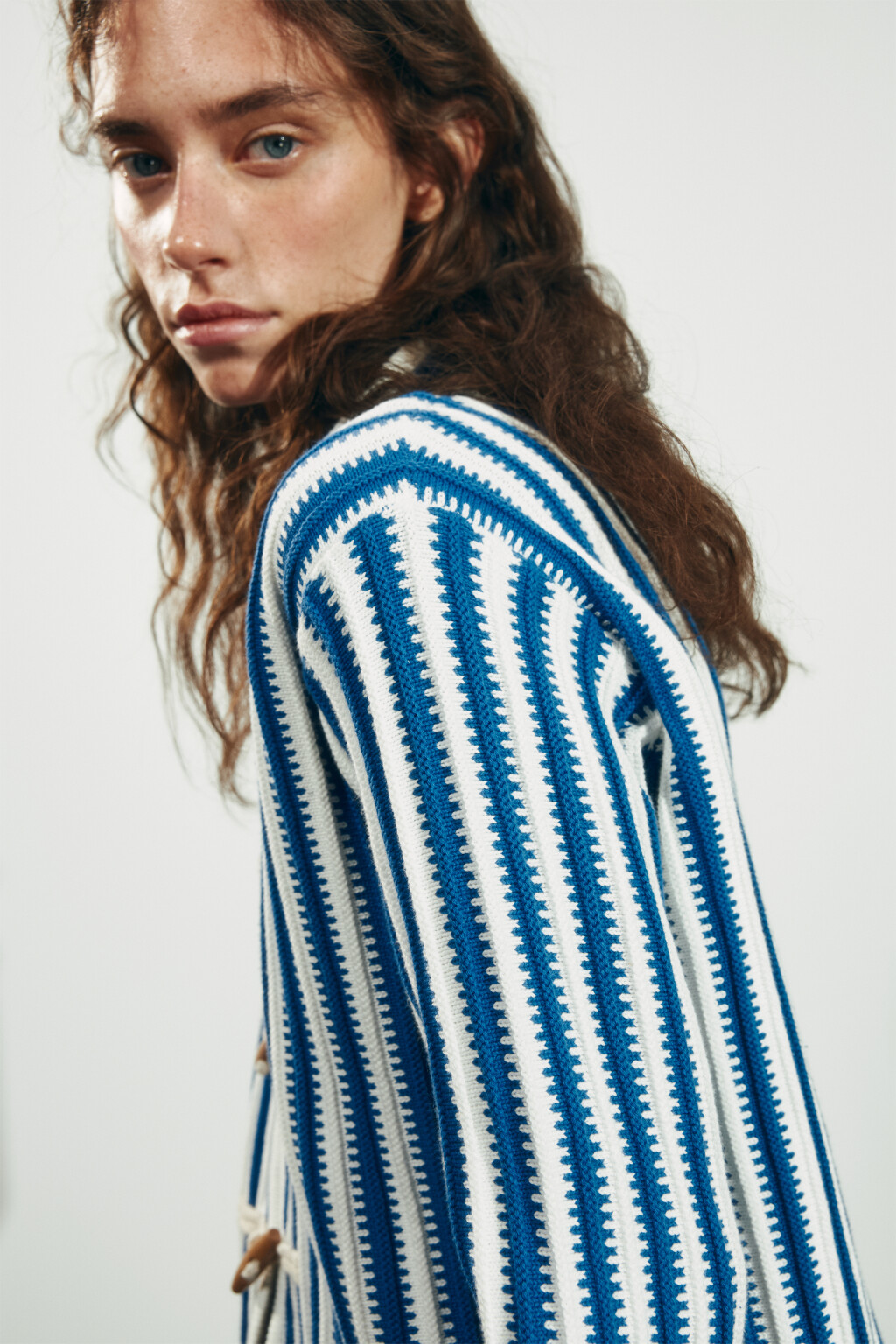 Кардиган вязаный oversize в полоску - цвет синий - 7