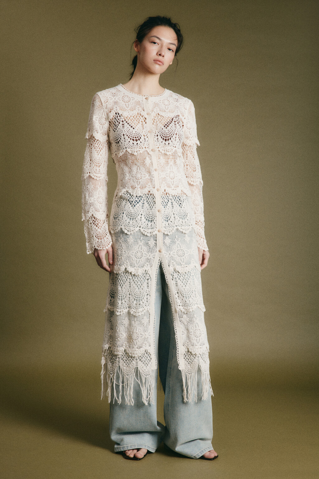 Кардиган кроше удлиненный с бахромой - цвет бежевый - 3