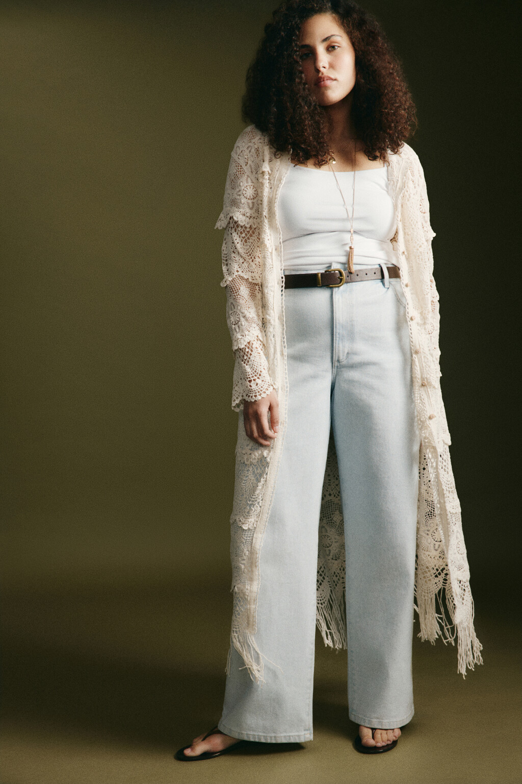 Кардиган кроше удлиненный с бахромой - цвет бежевый - 1