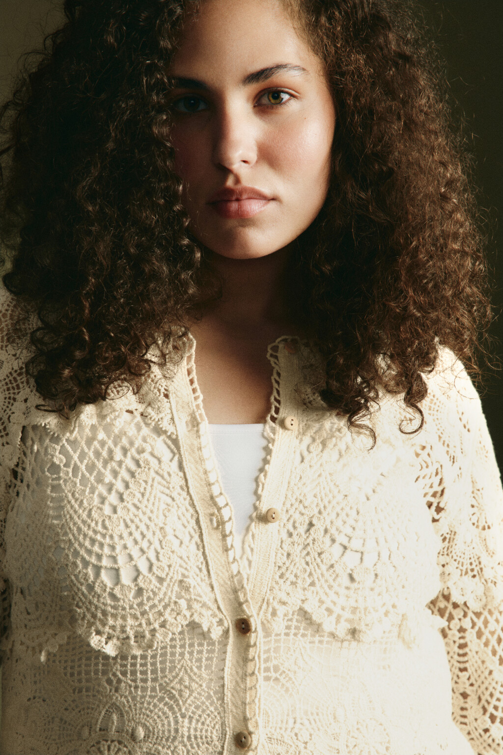 Кардиган кроше удлиненный с бахромой - цвет бежевый - 5