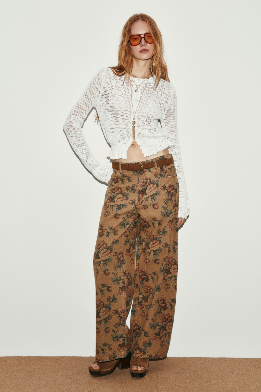 Кардиган кроше ажурный на пуговицах с воланами - цвет молочный - 4