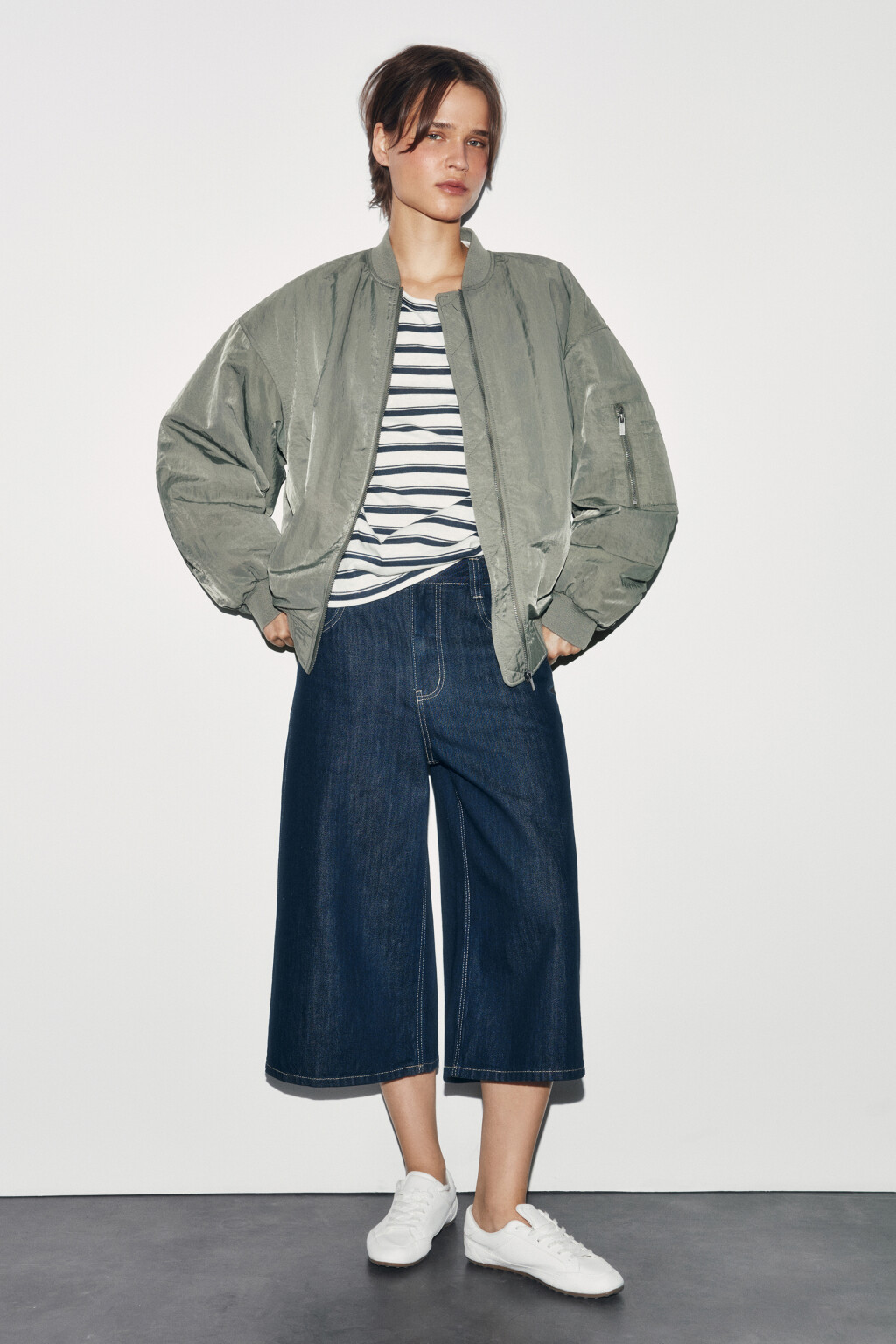 Куртка-бомбер свободная без капюшона - цвет зеленый - 4